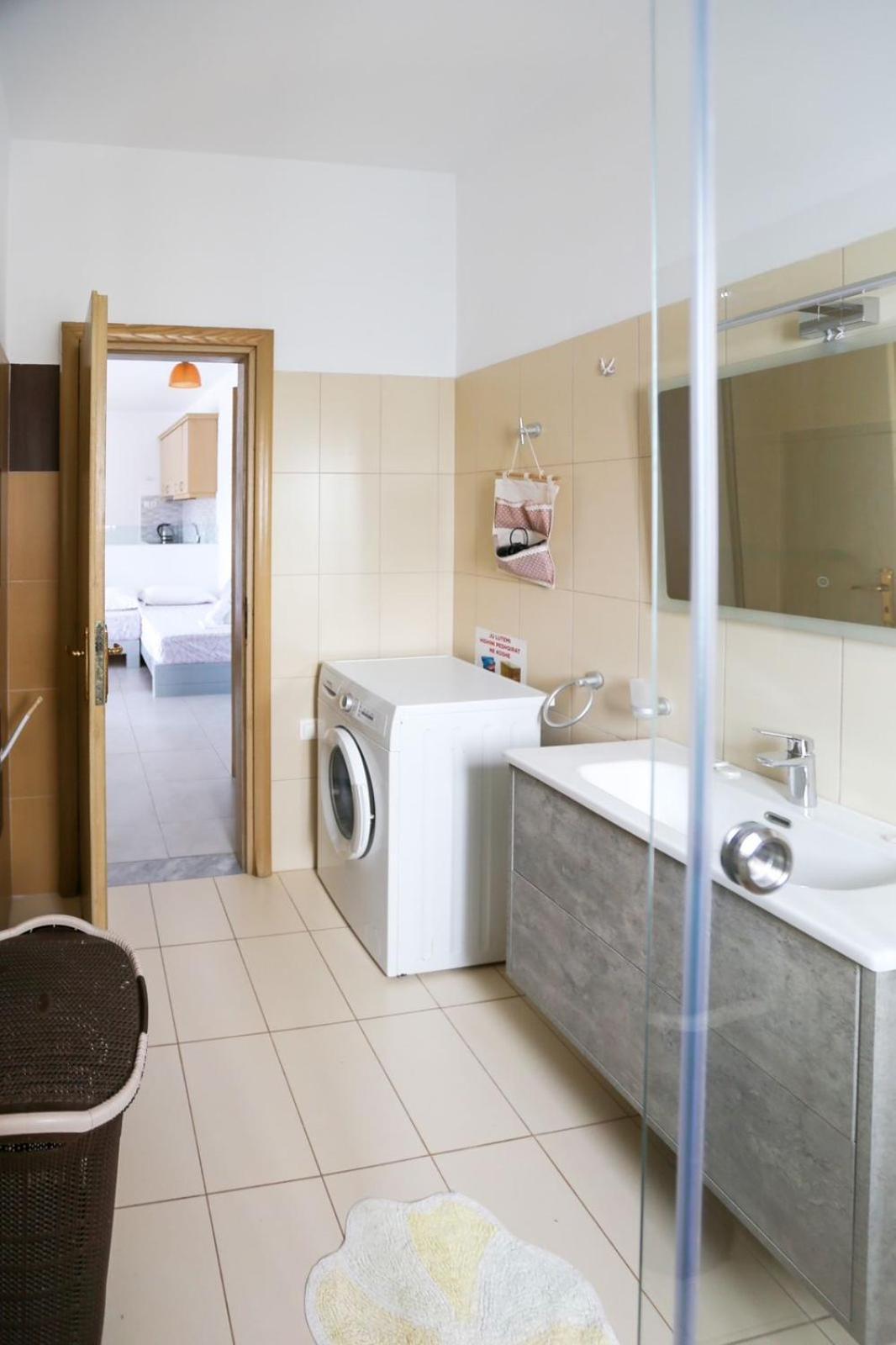 הימארה Apartments Piazza מראה חיצוני תמונה
